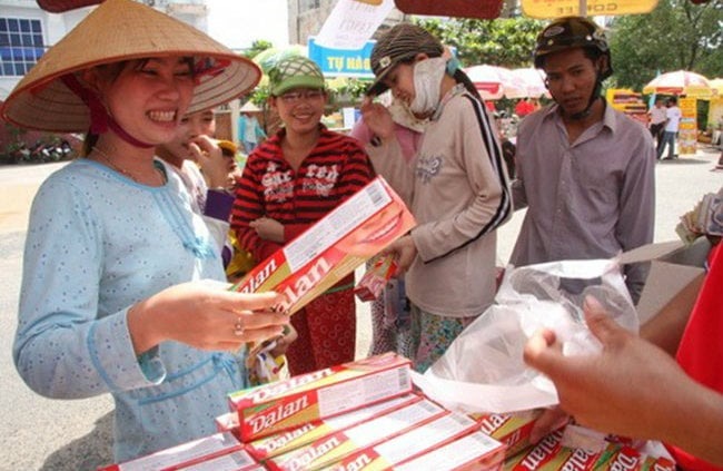 Nụ cười Việt thời bao cấp và một thời "huyền thoại" của thương hiệu kem đánh răng Dạ Lan nu cuoi viet thoi bao cap va mot thoi huyen thoai cua thuong hieu kem danh rang da lan