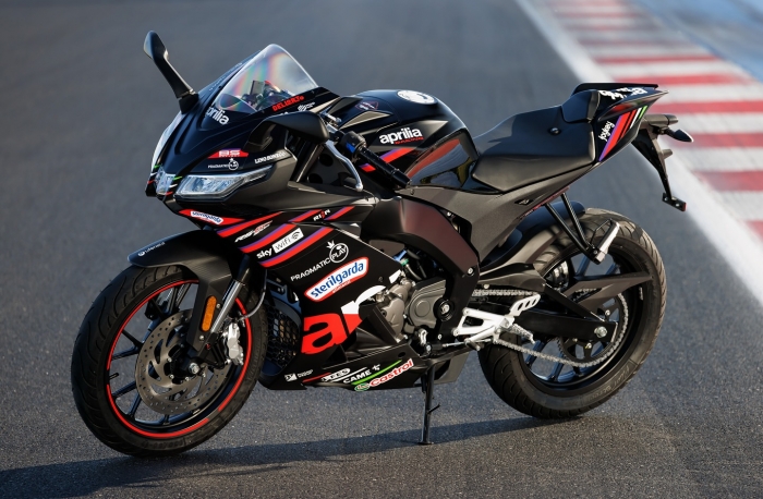 ‘Vua côn tay’ 125cc mới của Ý chính thức ra mắt: Hạ đo ván Honda Winner X và Yamaha Exciter, giá mềm vua con tay 125cc moi cua y chinh thuc ra mat ha do van honda winner x va yamaha exciter gia mem