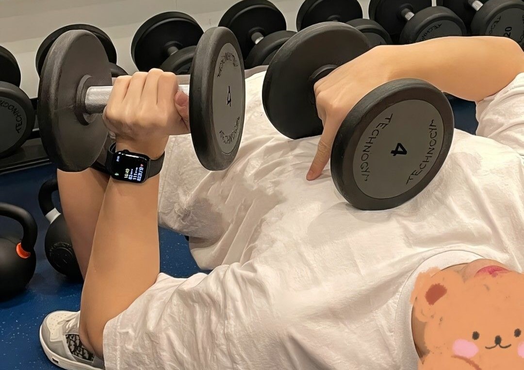 Chàng trai 26 tuổi còn độc thân bị sùi mào gà sau một buổi… tập gym 1 Chàng trai 26 tuổi còn độc thân bị sùi mào gà sau một buổi… tập gym