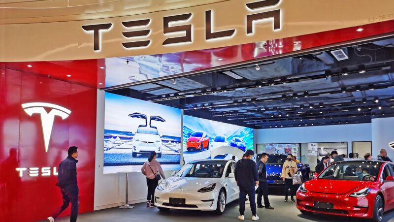 Công nghệ tự lái Tesla bán nhan nhản ở chợ mạng Trung Quốc, giá chỉ 140 USD cong nghe tu lai tesla ban nhan nhan o cho mang trung quoc gia chi 140 usd