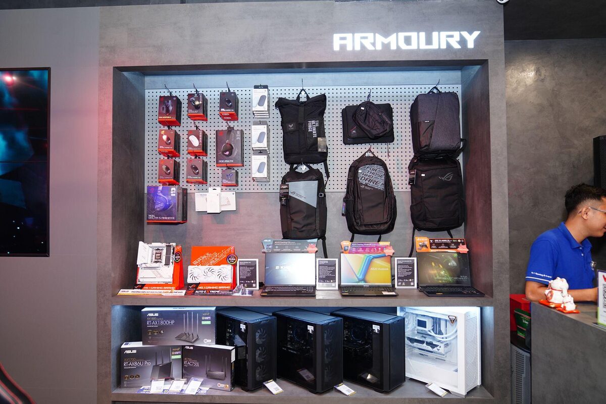 TP.HCM “nóng rực” với màn khai trương ROG Exclusive Store – Không gian công nghệ đậm chất eSports tại An Phát Computer tp hcm nong ruc voi man khai truong rog exclusive store khong gian cong nghe dam chat esports tai an phat computer